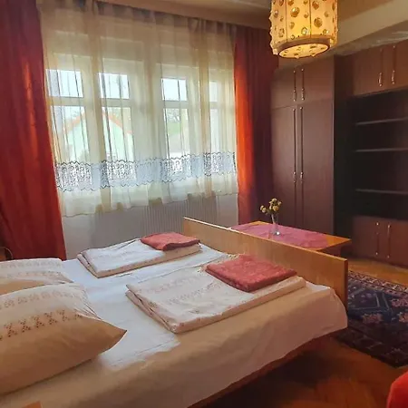 In 40425 Apartament *