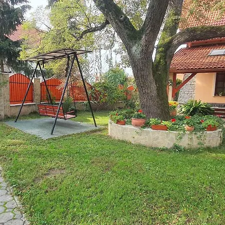 In 40425 Apartament *